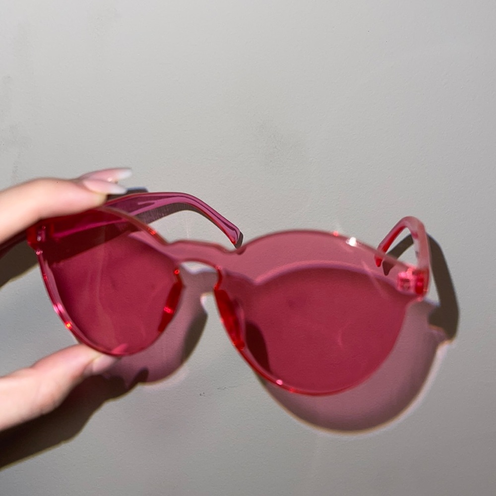 Pink rimless Sunnies